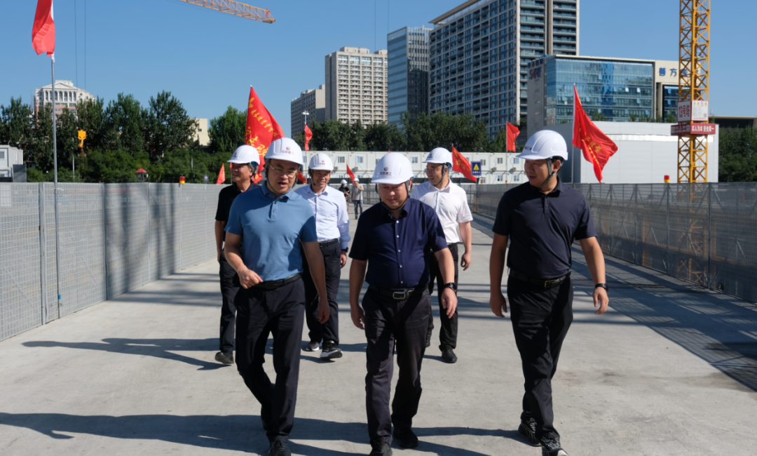 三门峡市投资集团领导到集团座谈交流