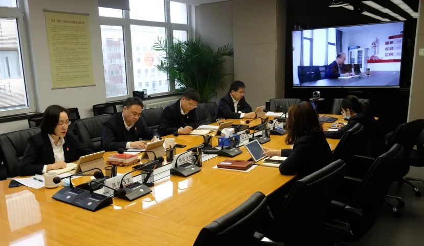 公司党总支专题学习党的十九届六中全会精神