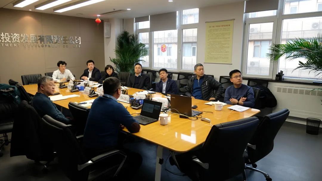 开展座谈交流 发挥引领作用 推动资本与能源互动双赢