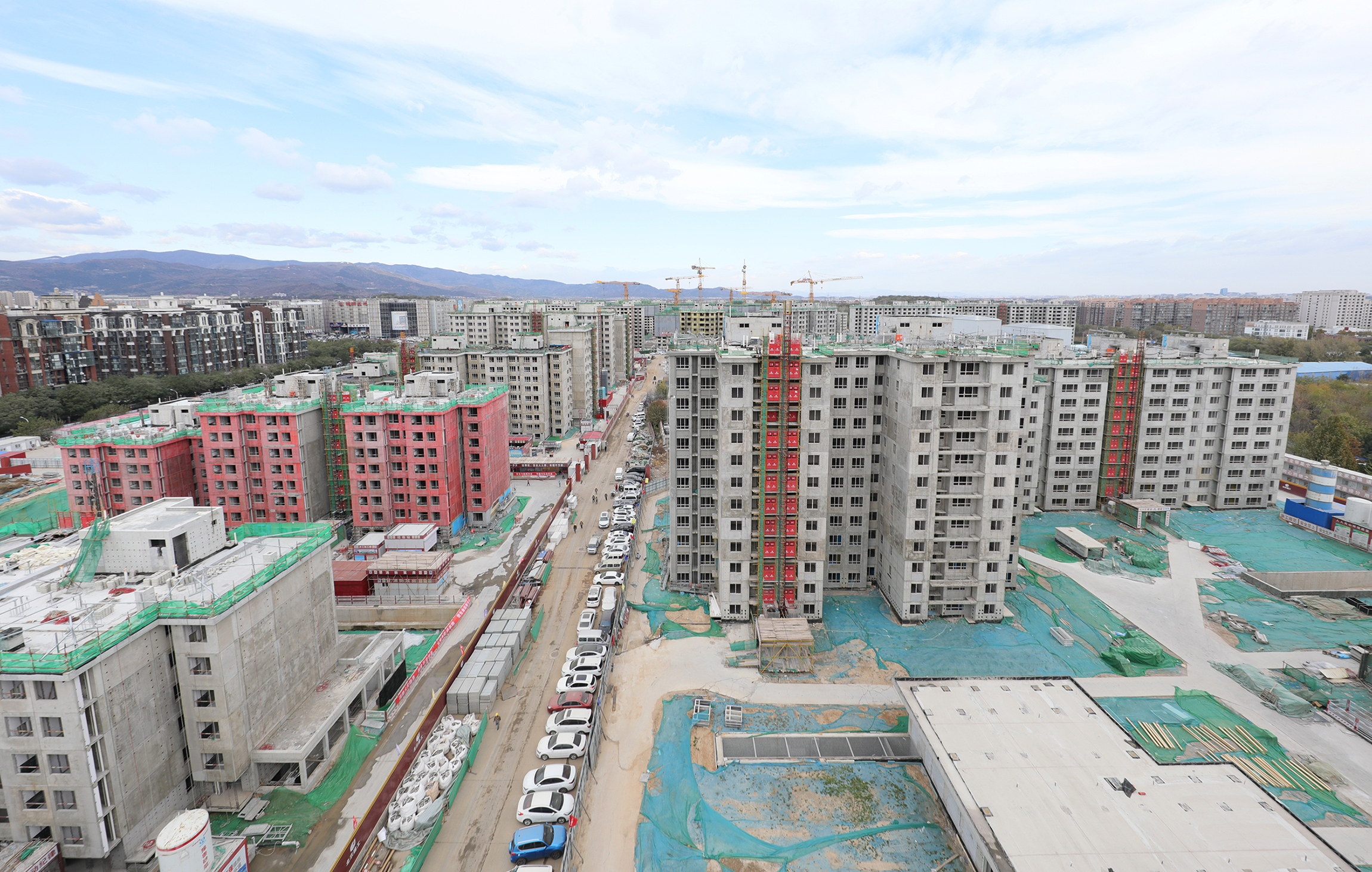 宝山回迁安置房建设项目全部结构封顶