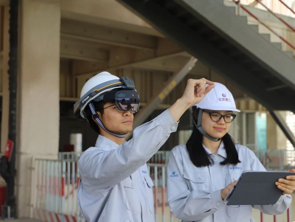 MR眼镜，让建筑施工“触手可及”